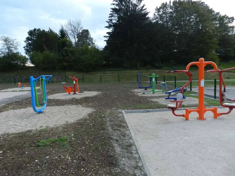 matériel de fitness en plein air